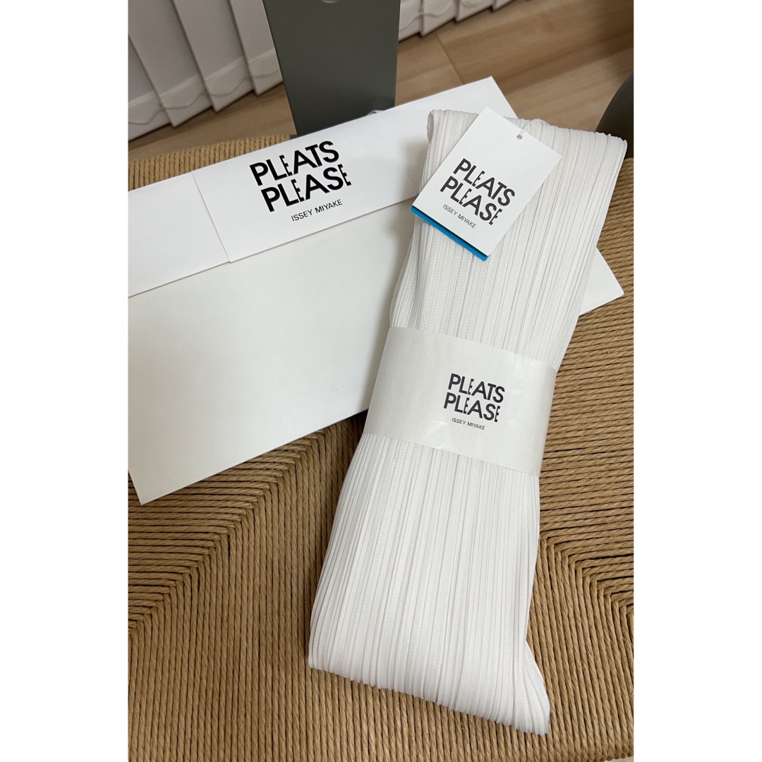 ご専用です❣️今季【PLEATS PLEASE】ストレートパンツ | www.sgh.com.co