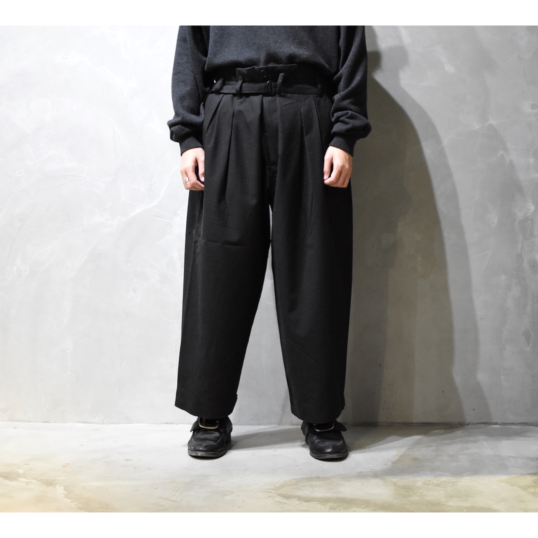 ESSAY エッセイ HAKAMA SLACKS 袴 ワイド スラックス Mの通販 by ESSAY エッセイ HAKAMA SLACKS 袴 ワイド スラックス Mの通販 by