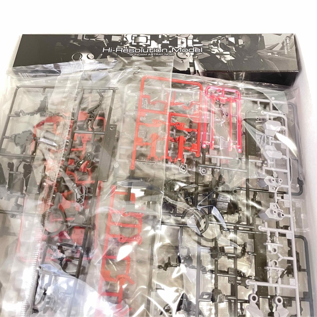 ブリヤンテス・レッド 未組立 ガンダム アストレイ ノワール SEED
