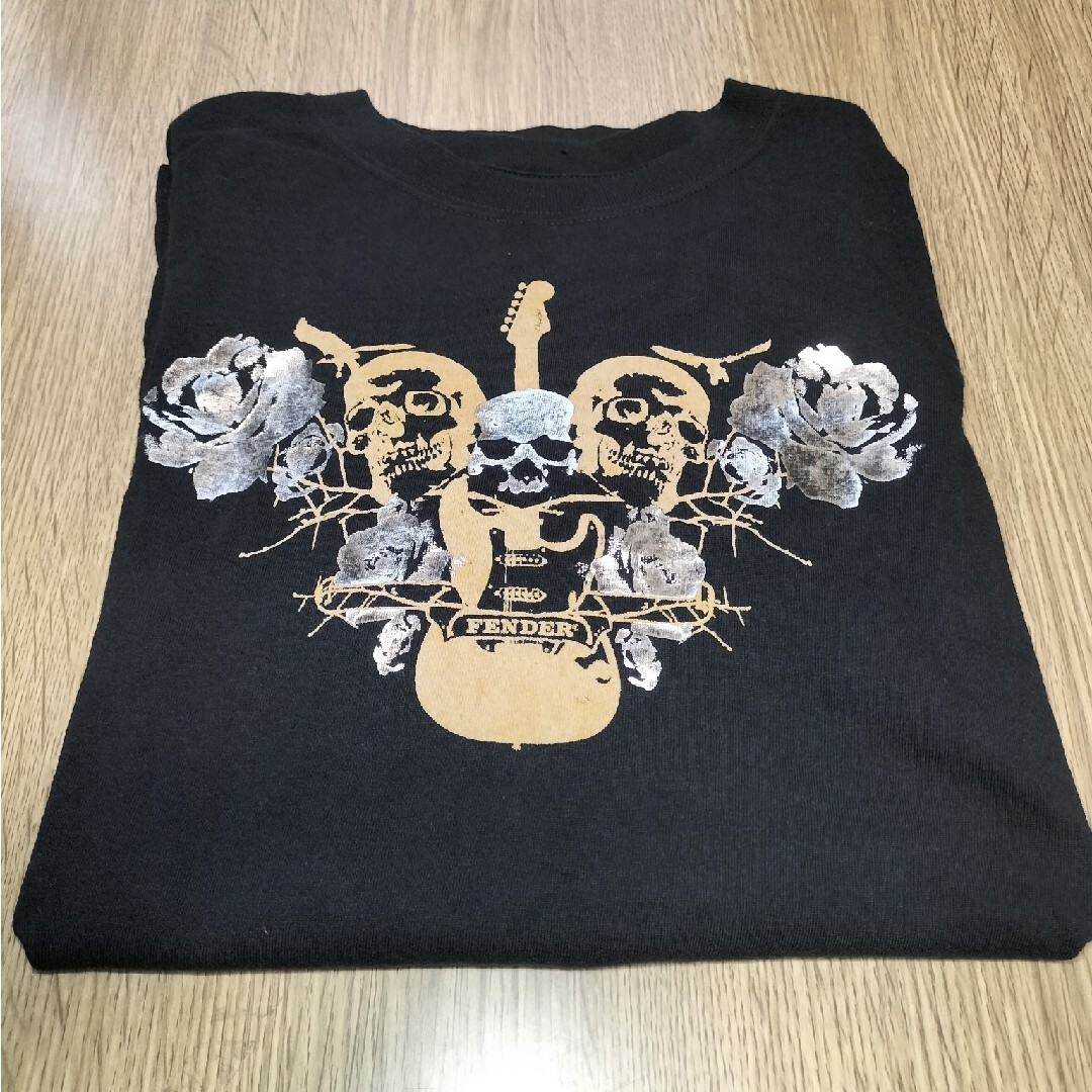 Fender(フェンダー)のフェンダー　tシャツ　ダヴィンチ　ギター　スカル　薔薇　鷲　レア　ビンテージ メンズのトップス(Tシャツ/カットソー(半袖/袖なし))の商品写真