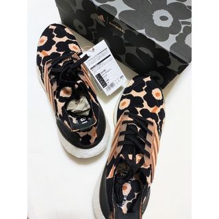 アディダス(adidas)のadidas marimekko ウルトラブースト 21 × マリメッコ W(スニーカー)