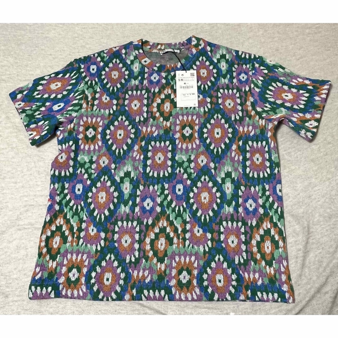 ZARA(ザラ)のZARA　ジオメトリージャカードTシャツ メンズのトップス(Tシャツ/カットソー(半袖/袖なし))の商品写真