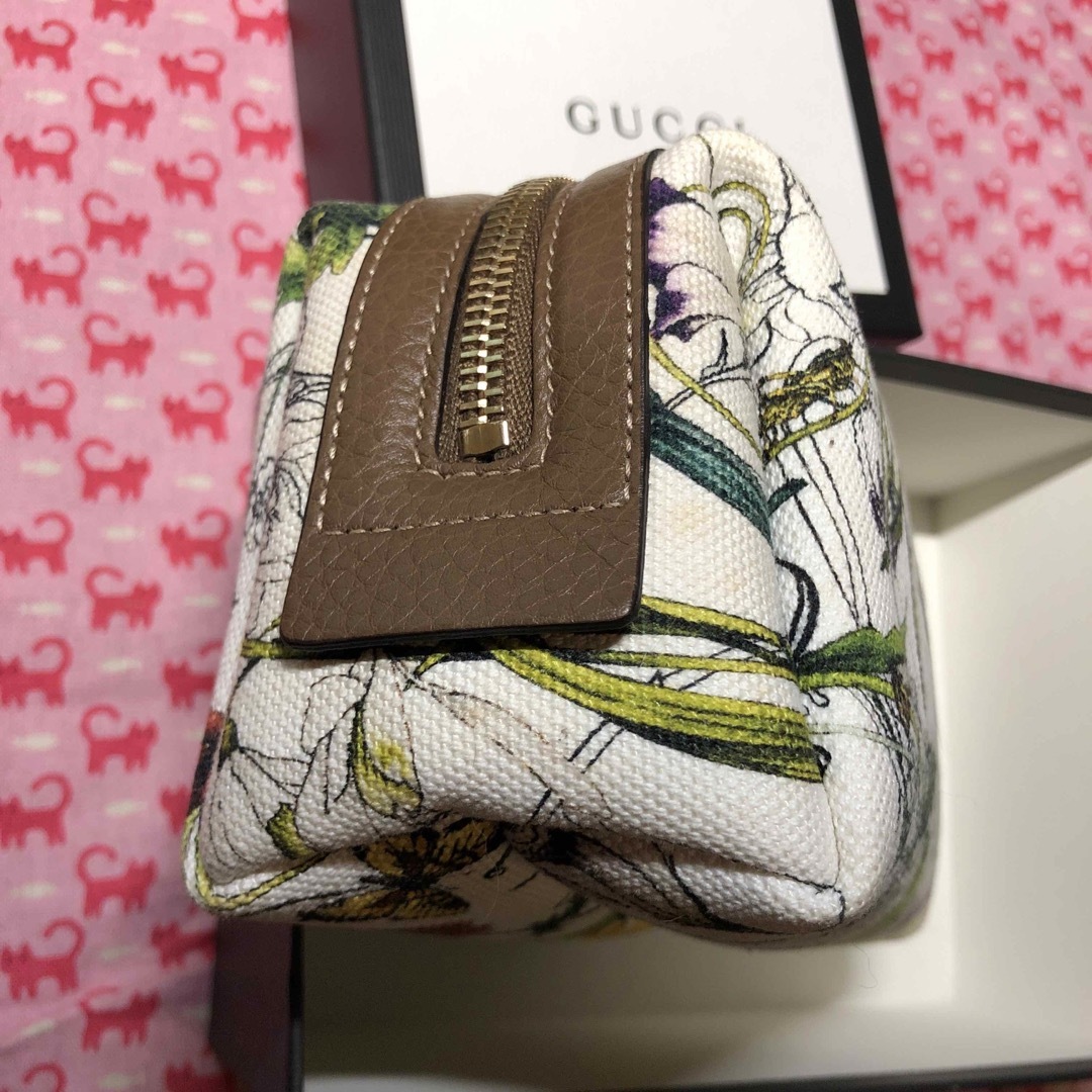 メーカー包装済】 グッチ 【値下げしました】新品未使用GUCCI フローラ