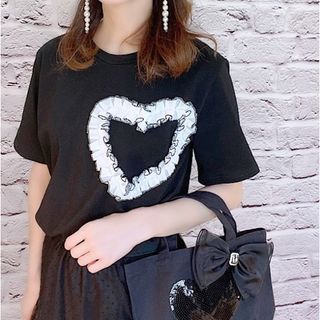 シフォンフリルハートモチーフ　Tシャツ　黒(Tシャツ(半袖/袖なし))