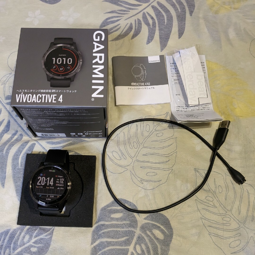 GARMIN VIVOACTIVE 4 GPSスマートウオッチ