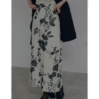 アメリヴィンテージ(Ameri VINTAGE)のNORA FLOWER EMBROIDERY SKIRT(ロングスカート)