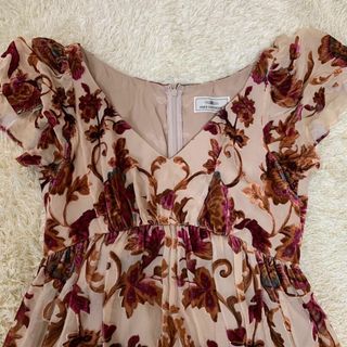 GRACE CONTINENTAL - 【シルク100%】グレースコンチネンタル 花柄刺繍