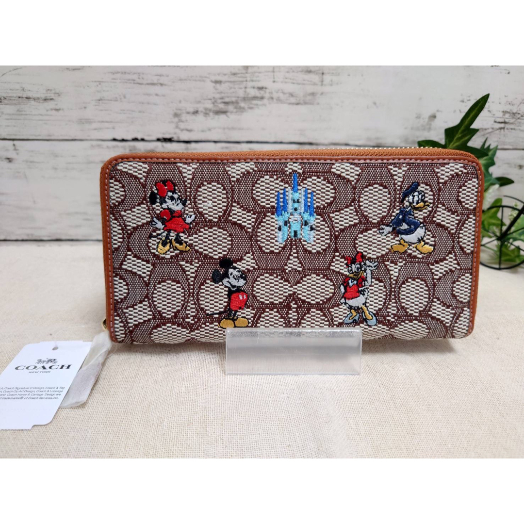 新品COACHコーチアコーディオンジップウォレット/ミッキー