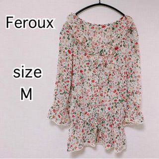 フェルゥ(Feroux)のFeroux フェルゥ　オンワード樫山　長袖　花柄　トップス　M(カットソー(長袖/七分))