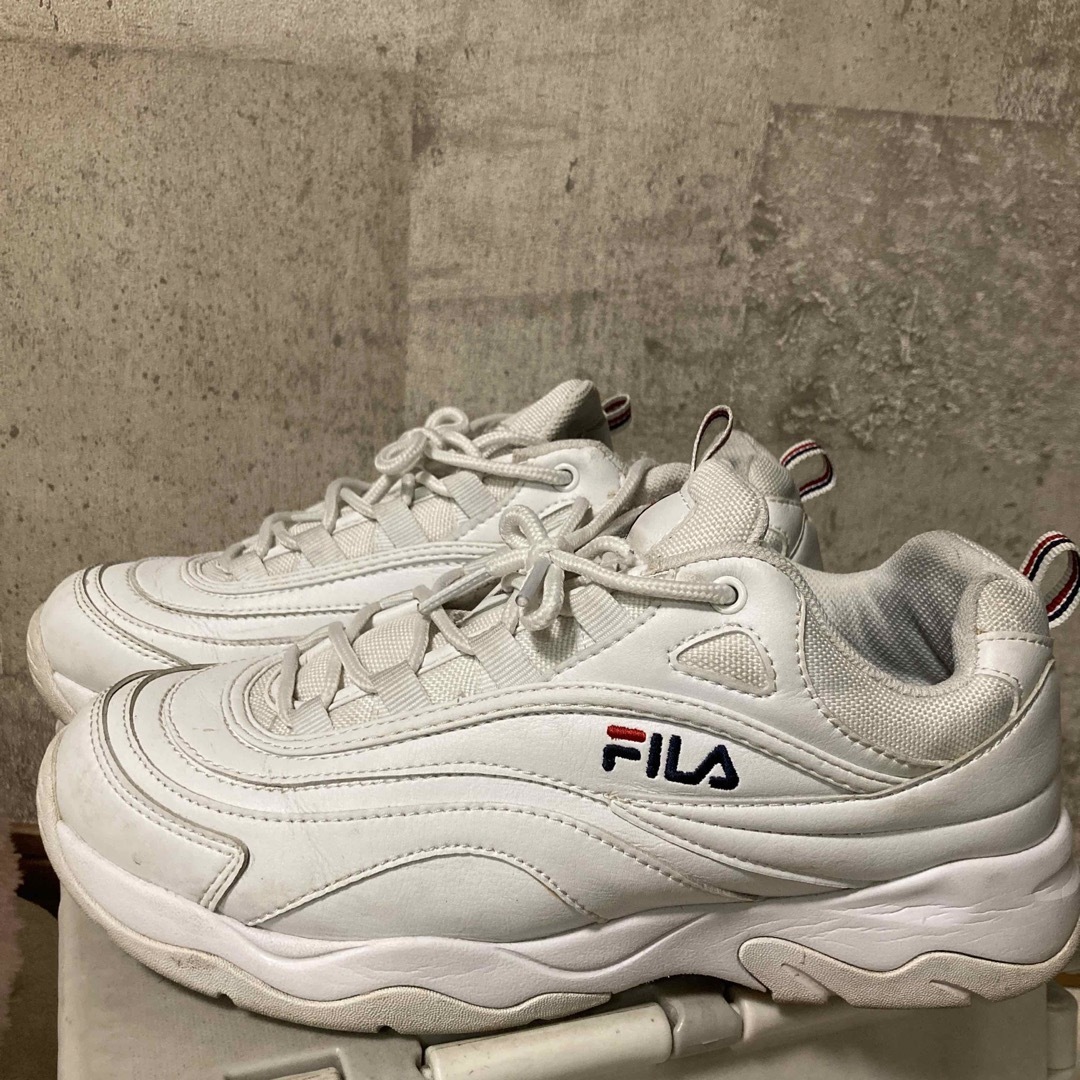 FILA(フィラ)のフィラスニーカー白 レディースの靴/シューズ(スニーカー)の商品写真