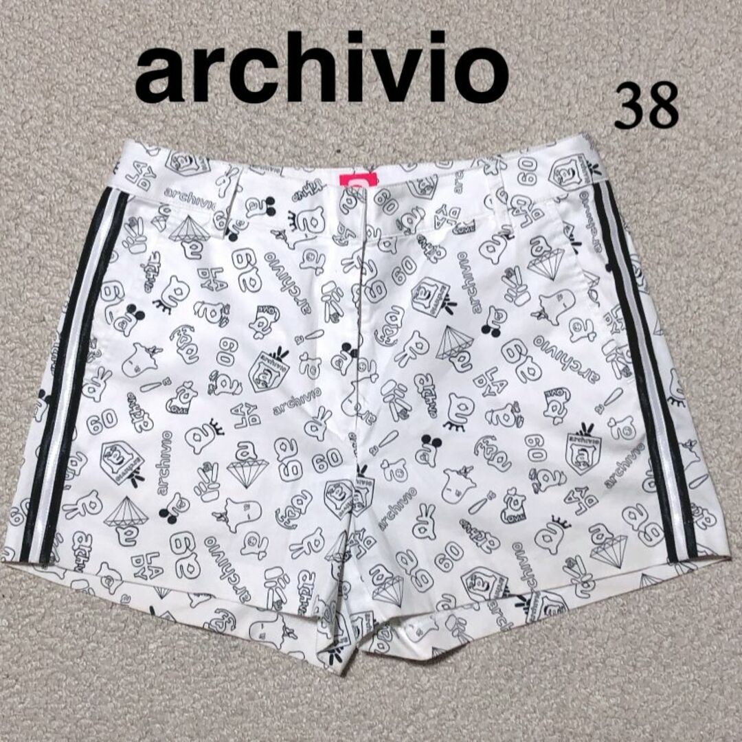 archivio(アルチビオ)のARCHIVIO 総柄ショートパンツ 38/アルチビオ サイドライン スポーツ/アウトドアのゴルフ(ウエア)の商品写真