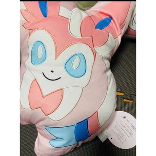 ポケットモンスター ニンフィア ダイカットクッション  新品タグ付き ポケモン