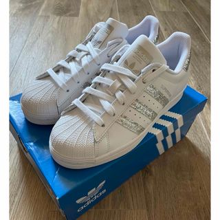 新品✨ アディダス スニーカー シルバー SUPERSTAR adidas www ...