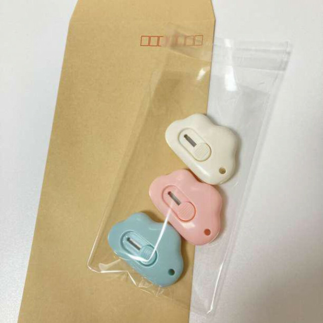 韓国 文房具 ミニカッター かわいいコンパクト携帯よく切れる 雲型 雑貨の通販 by irodori's shop｜ラクマ