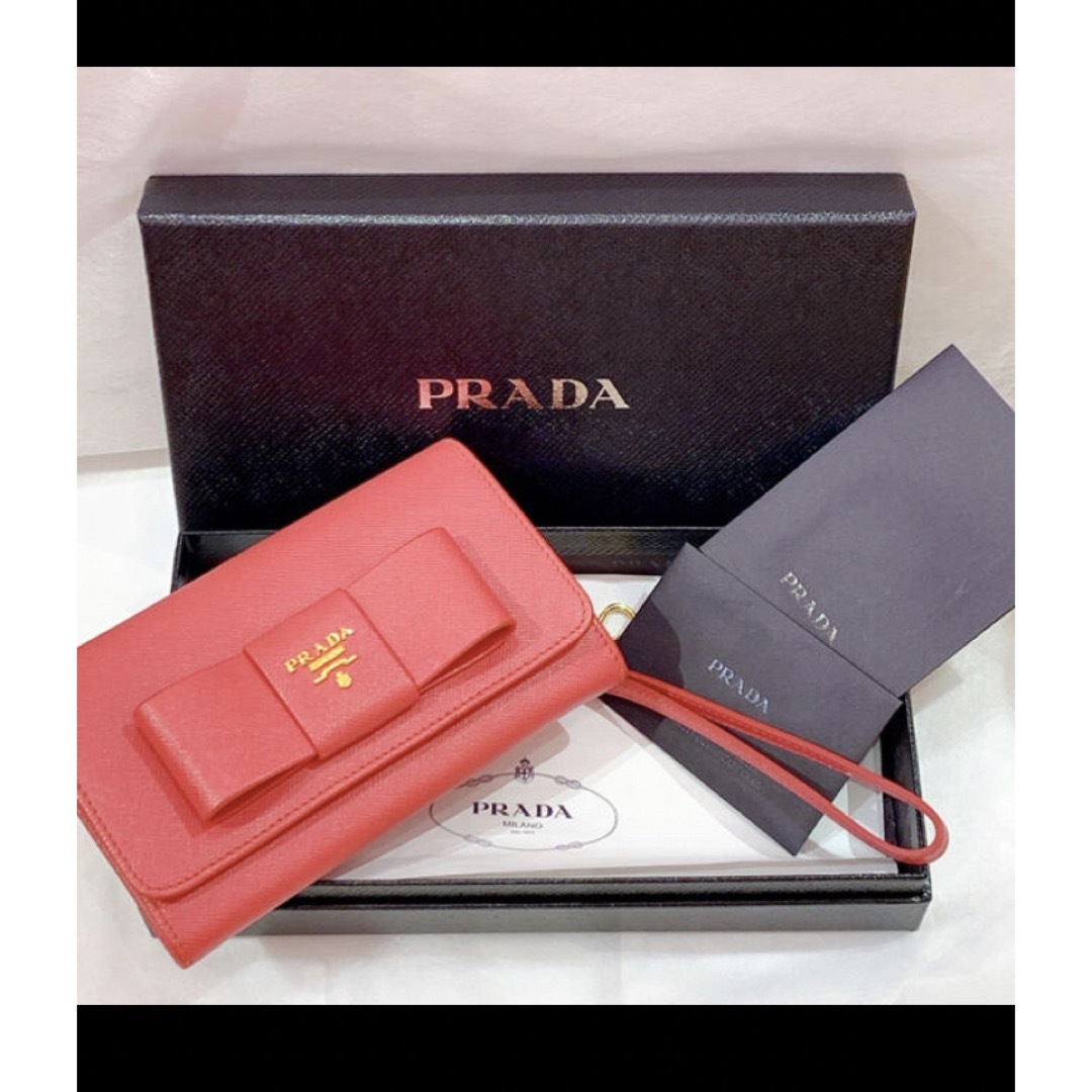 PRADA 財布　小銭入れ　コイケース