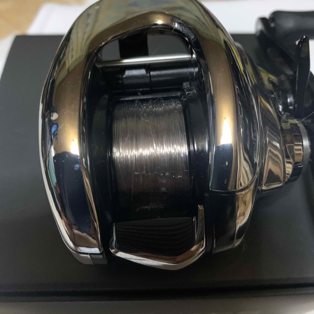 SHIMANO(シマノ)の値下げ不可　シマノ　21アンタレスDC XG 右ハンドル美品 スポーツ/アウトドアのフィッシング(リール)の商品写真