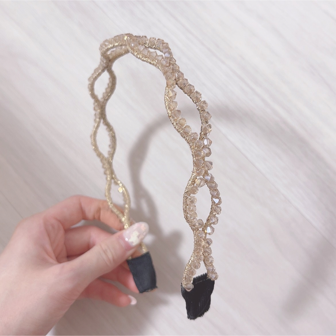 ビーズ カチューシャ ビンテージ ヘアバンド ヘアアクセサリー フレンチガーリー レディースのヘアアクセサリー(カチューシャ)の商品写真