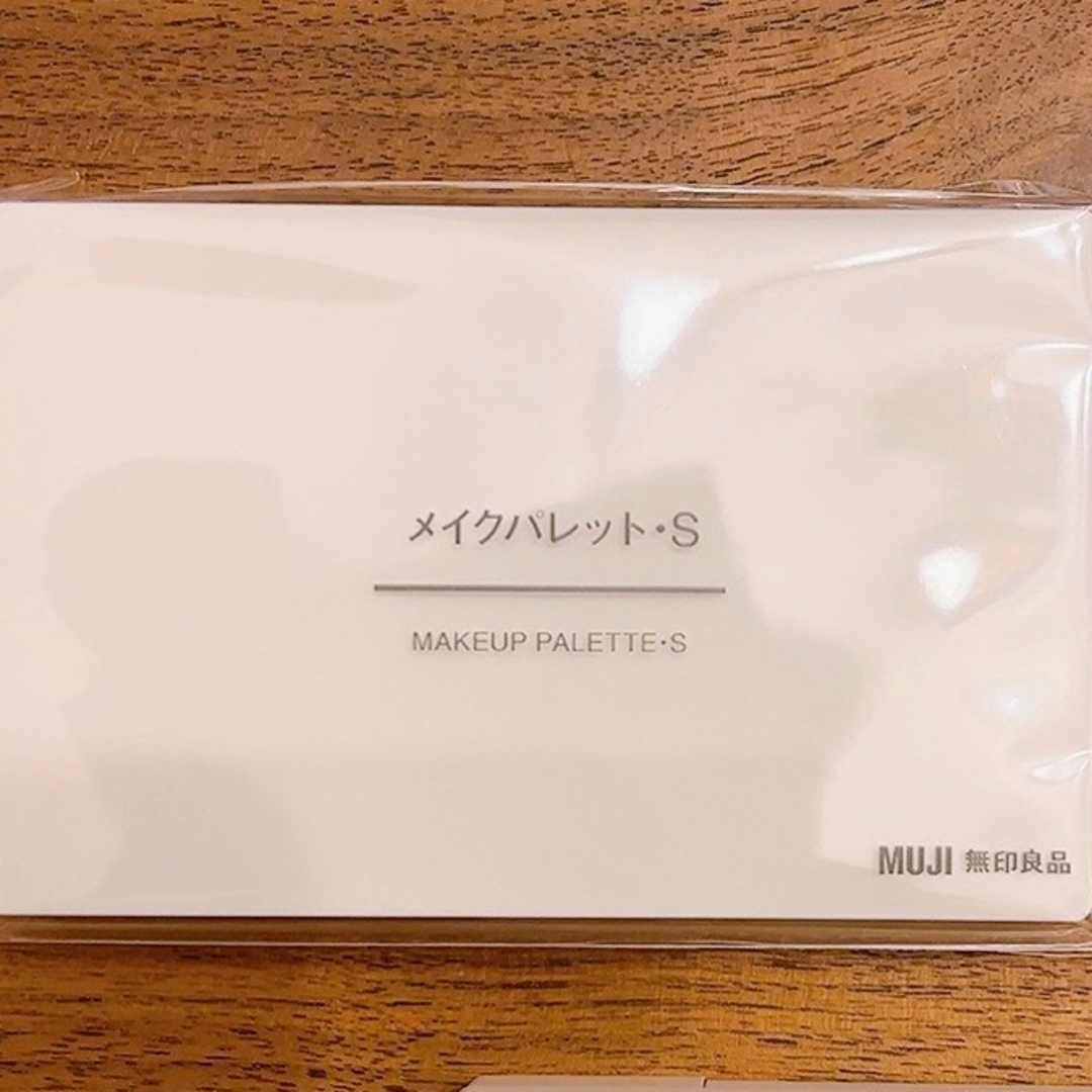 MUJI (無印良品)(ムジルシリョウヒン)の【新品未使用】無印良品メイクパレットS コスメ/美容のメイク道具/ケアグッズ(ボトル・ケース・携帯小物)の商品写真