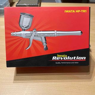 iwata revolution エアーブラシ(模型製作用品)