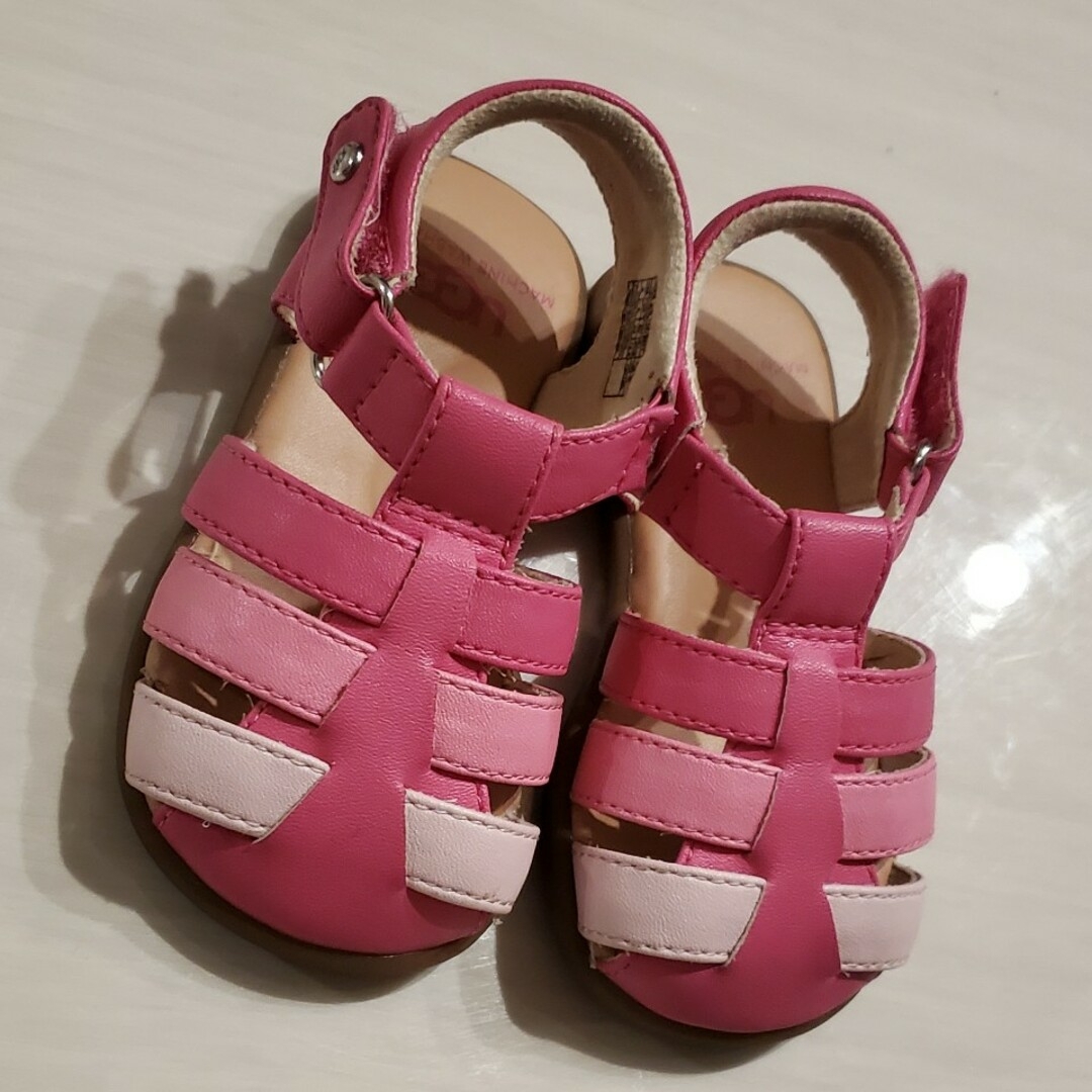 UGG(アグ)のUGG 13.5cm ピンク 女の子 サンダル アグ キッズ/ベビー/マタニティのベビー靴/シューズ(~14cm)(サンダル)の商品写真