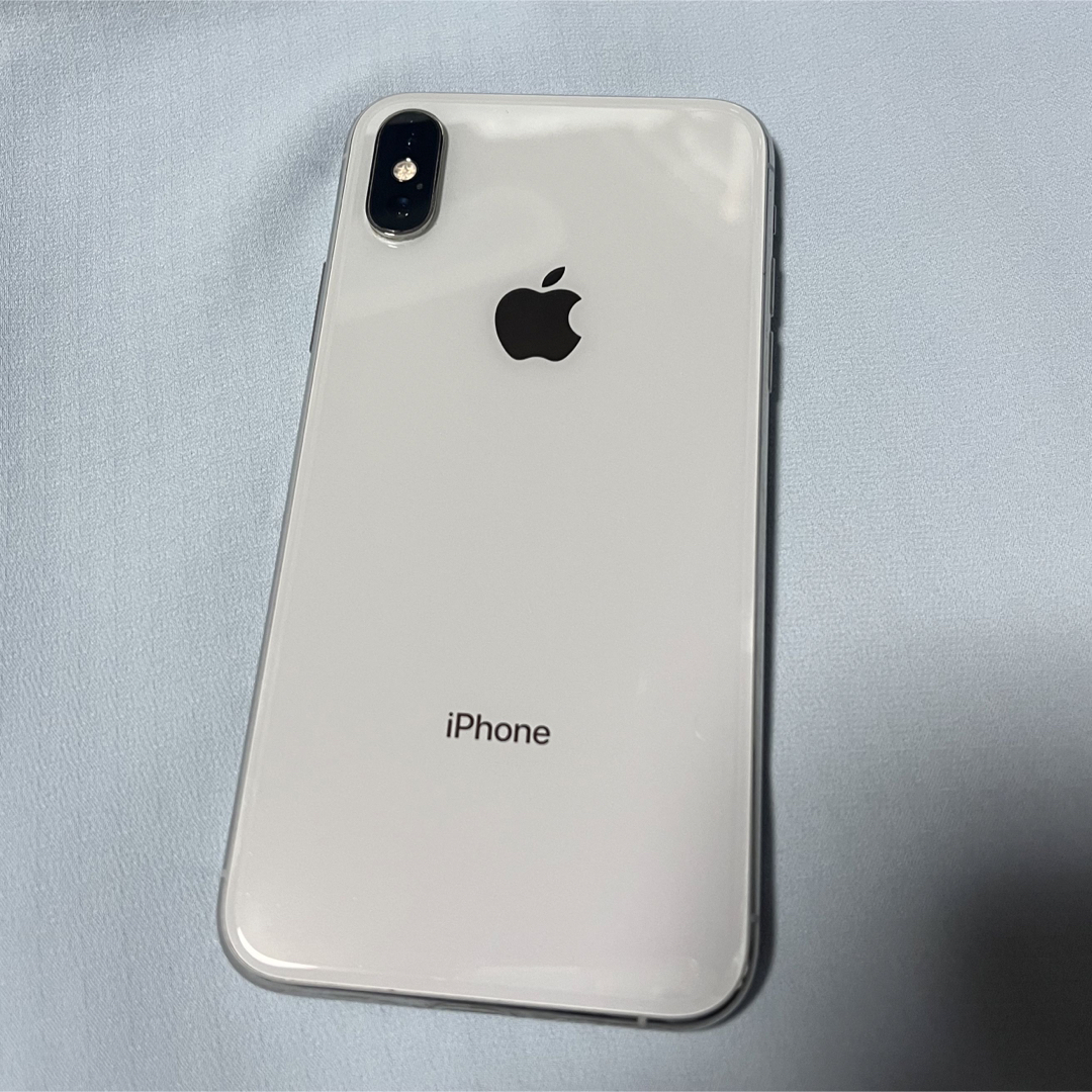 iPhone(アイフォーン)のiPhoneXS 本体 スマホ/家電/カメラのスマートフォン/携帯電話(スマートフォン本体)の商品写真