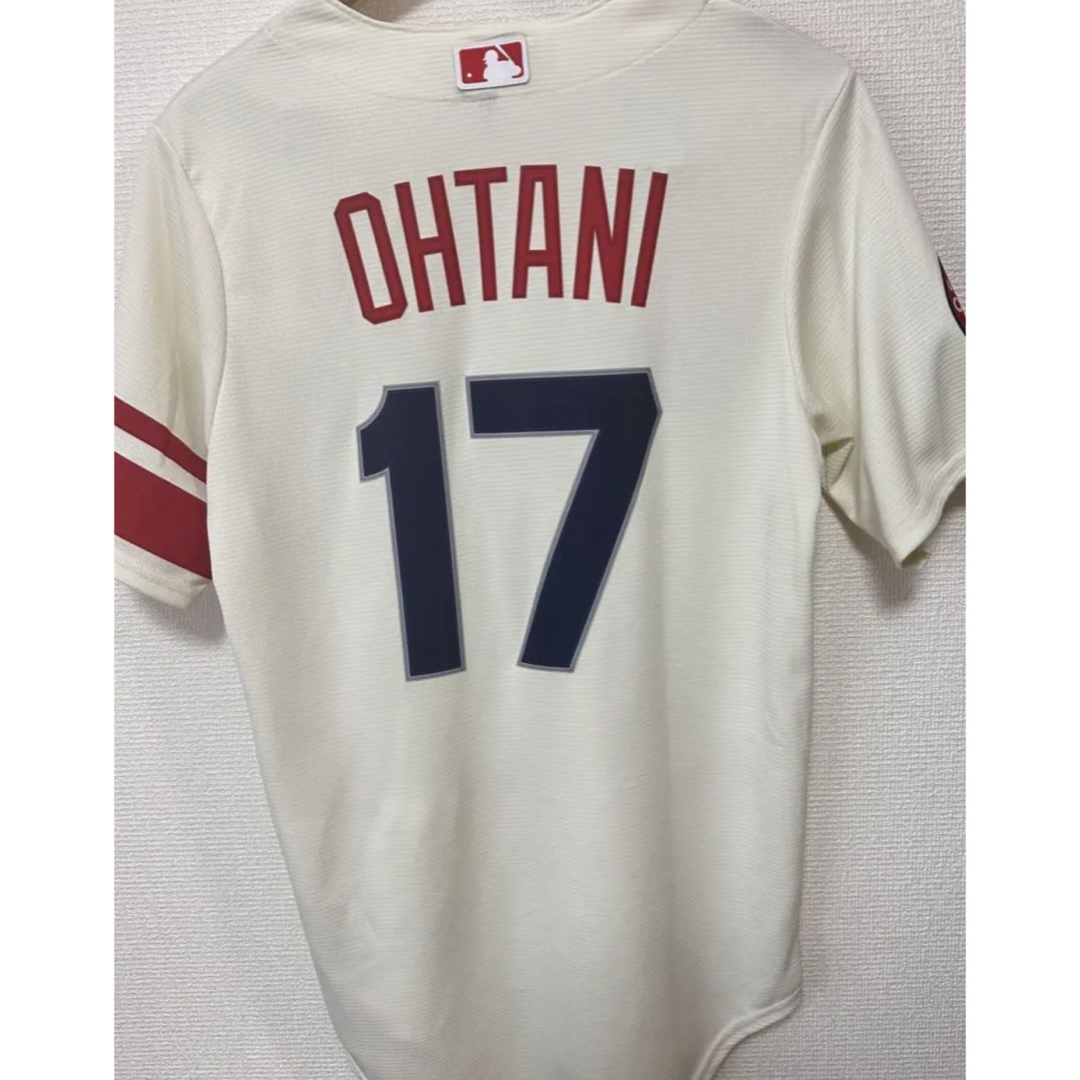 MLB(メジャーリーグベースボール)の<美品> 大谷翔平　ユニフォーム　エンゼルス　【もも様専用】 スポーツ/アウトドアの野球(応援グッズ)の商品写真