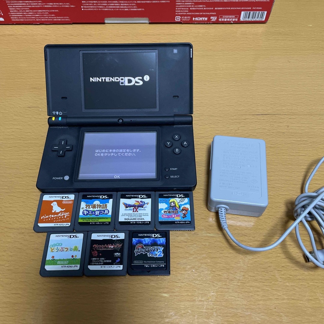 任天堂(ニンテンドウ)のかざみ様専用　ニンテンドー　DSi エンタメ/ホビーのゲームソフト/ゲーム機本体(携帯用ゲーム機本体)の商品写真