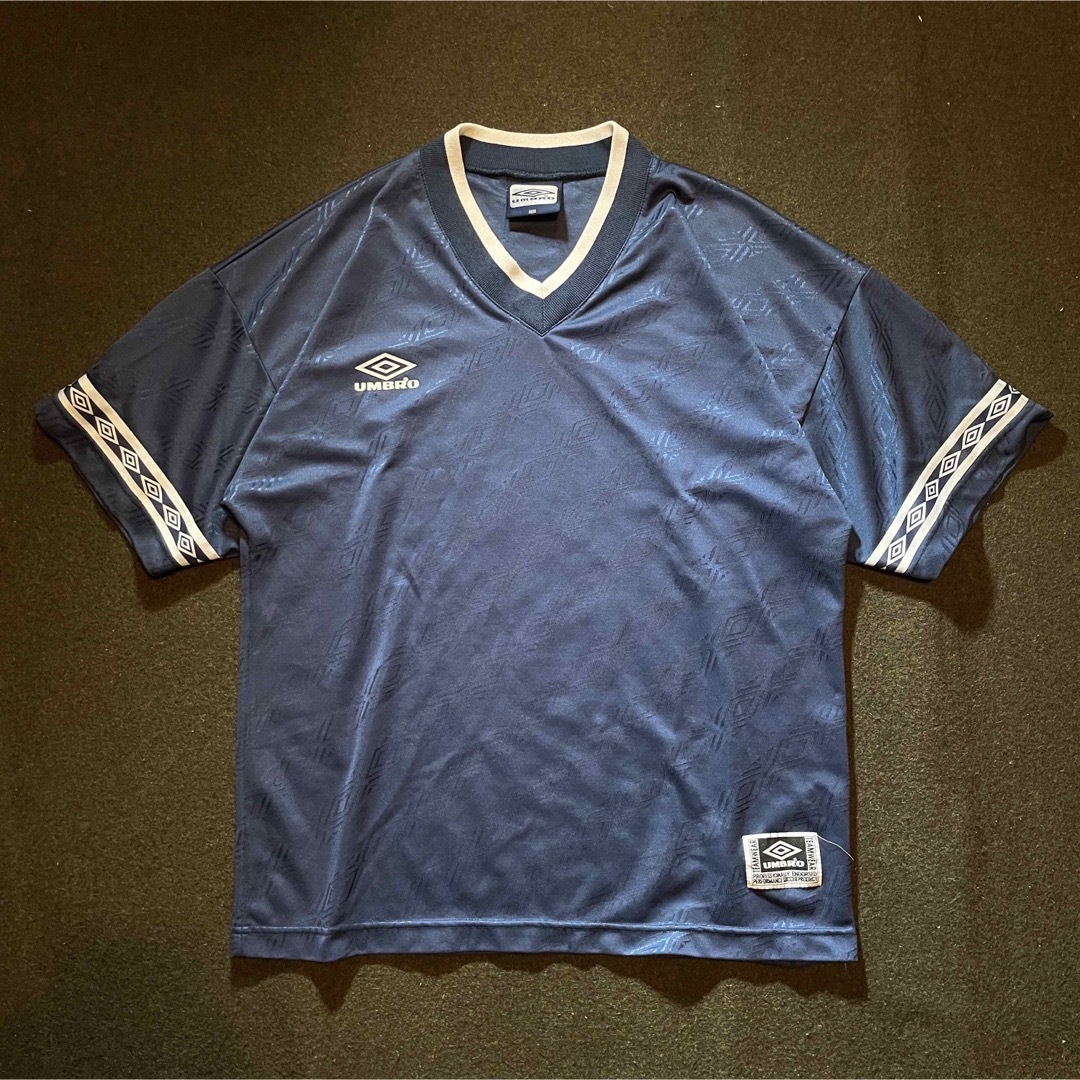 UMBRO - 90s Vintage UMBRO ゲームシャツ 前V 半袖Tシャツ L-XLの通販