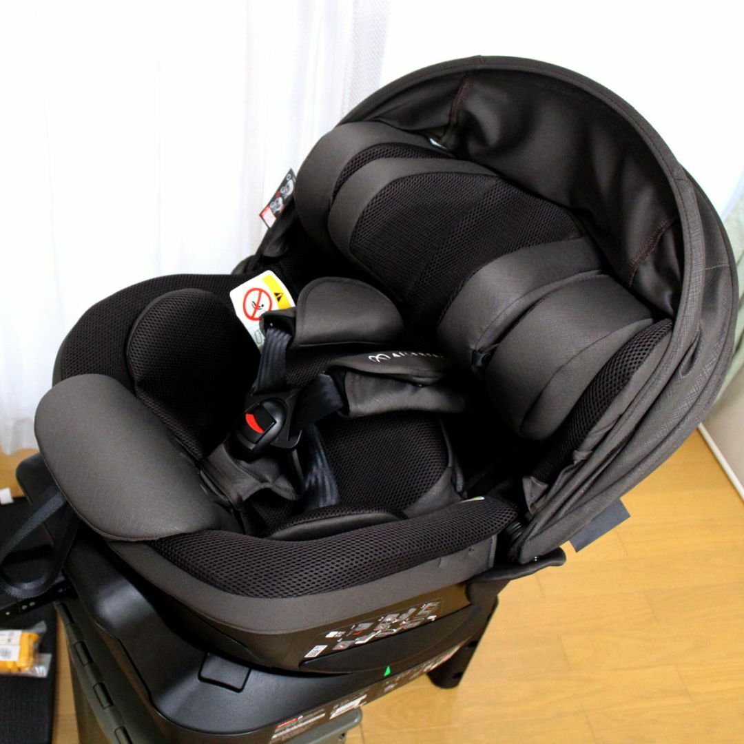 CAR MATE 超美品 エールベベ３６０度回転クルットＲリシェISOFIX◇ダークモカ◇新生児～の通販 by stephanie 's shop｜ カーメイトならラクマ