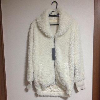 ダブルクローゼット(w closet)のw closet もこもこアウター(毛皮/ファーコート)