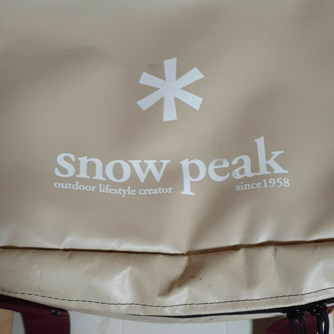 Snow Peak(スノーピーク)のsnowpeak ソフトクーラー38FP-138R スポーツ/アウトドアのアウトドア(調理器具)の商品写真