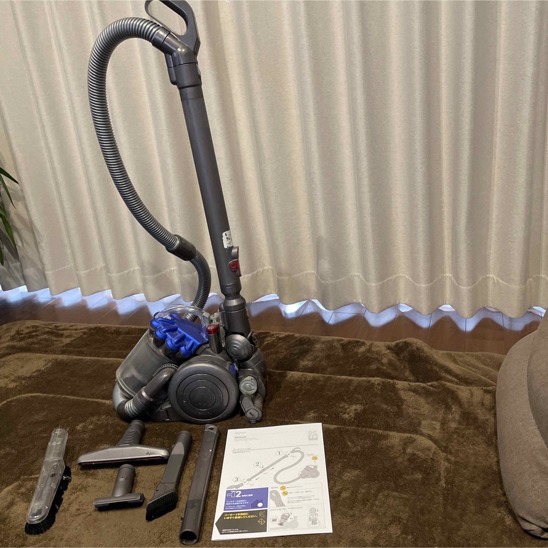 【限定出品】dyson DC26 掃除機 スマホ/家電/カメラの生活家電(掃除機)の商品写真