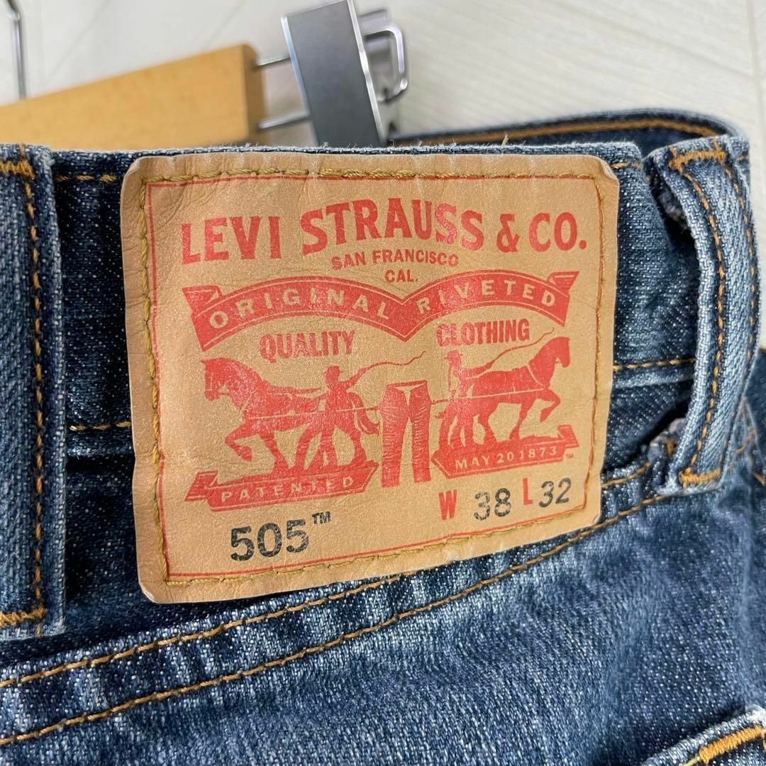 Levi's(リーバイス)のLevi's 505 デニム ジーパン パンツ 縦落ち ビックサイズ USA古着 メンズのパンツ(デニム/ジーンズ)の商品写真