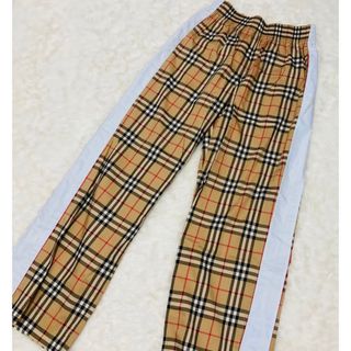 バーバリー(BURBERRY)のバーバリー　パンツ　ジャージ　ワイド　白ライン　サイドストライプ　ノバチェック(その他)