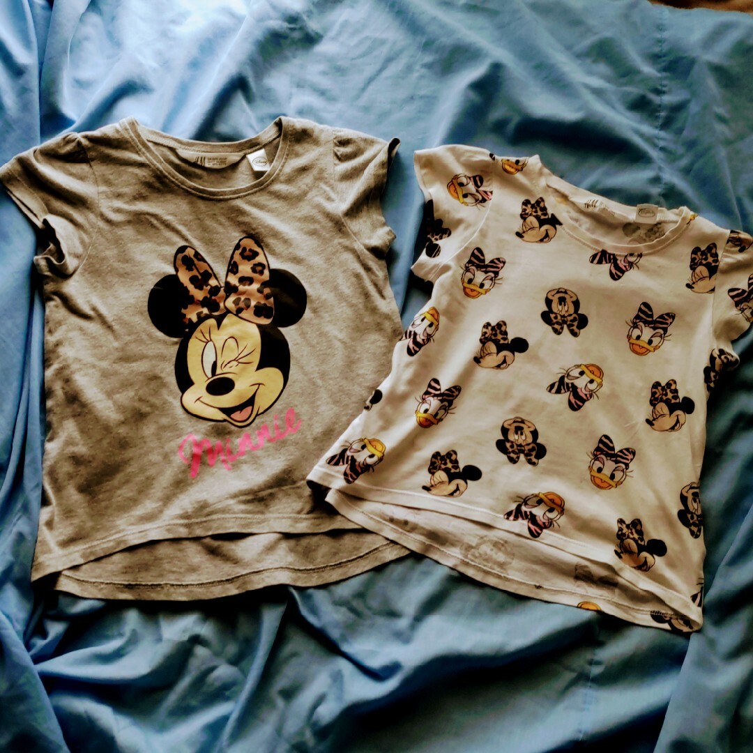 Disney(ディズニー)のTシャツ100㎝ キッズ/ベビー/マタニティのキッズ服女の子用(90cm~)(Tシャツ/カットソー)の商品写真