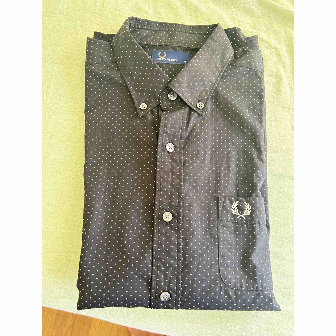 FRED PERRY(フレッドペリー)のフレッドペリーシャツ　Mサイズ メンズのトップス(シャツ)の商品写真