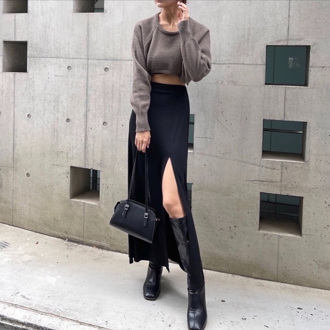 ZARA - TRIFLE サイドスリットロングスカートの通販 by free ZARA - TRIFLE サイドスリットロングスカートの通販 by free