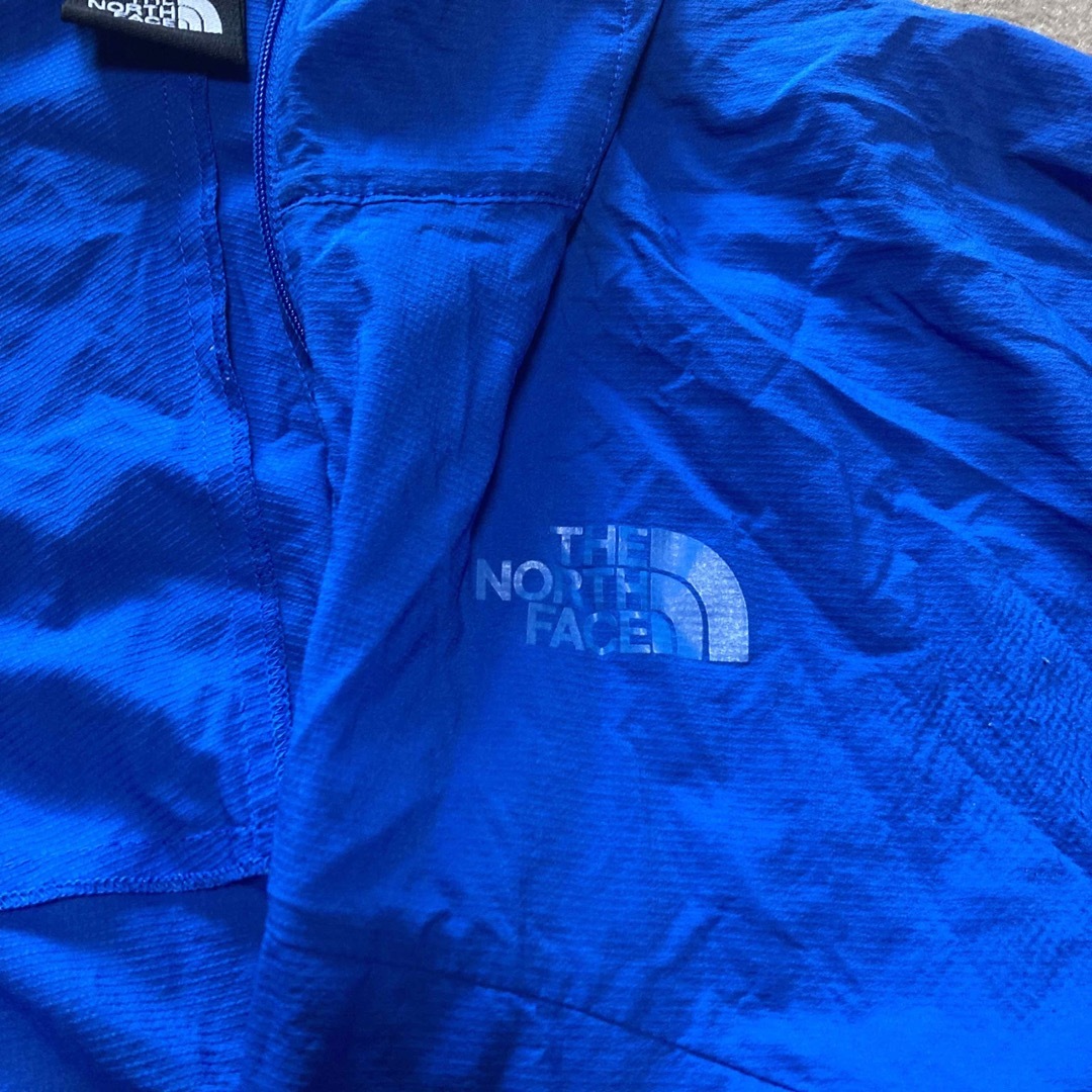 THE NORTH FACE(ザノースフェイス)のノースフェイスの薄手のウィンドブレーカー(メンズ、Lサイズ) メンズのジャケット/アウター(ナイロンジャケット)の商品写真