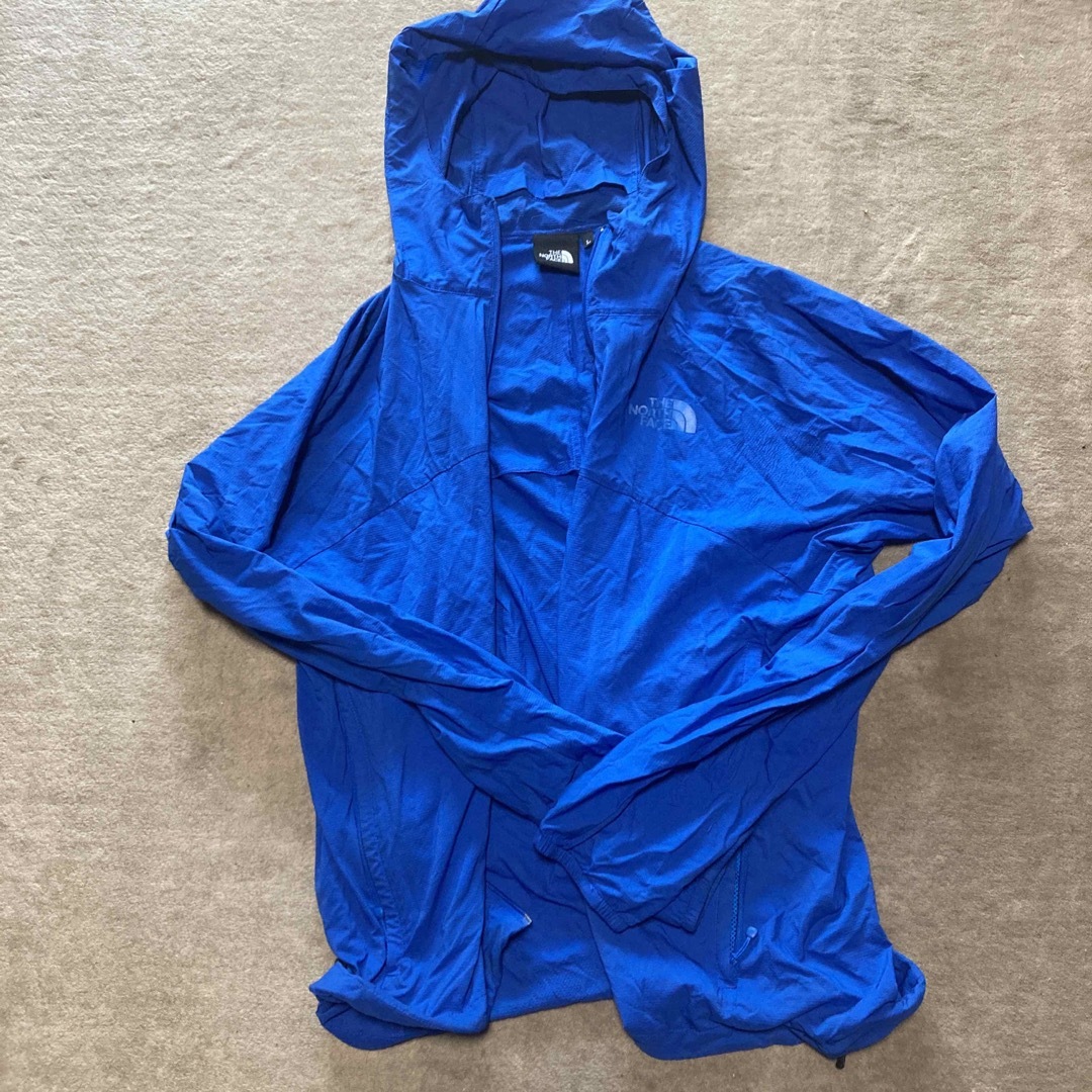 THE NORTH FACE(ザノースフェイス)のノースフェイスの薄手のウィンドブレーカー(メンズ、Lサイズ) メンズのジャケット/アウター(ナイロンジャケット)の商品写真