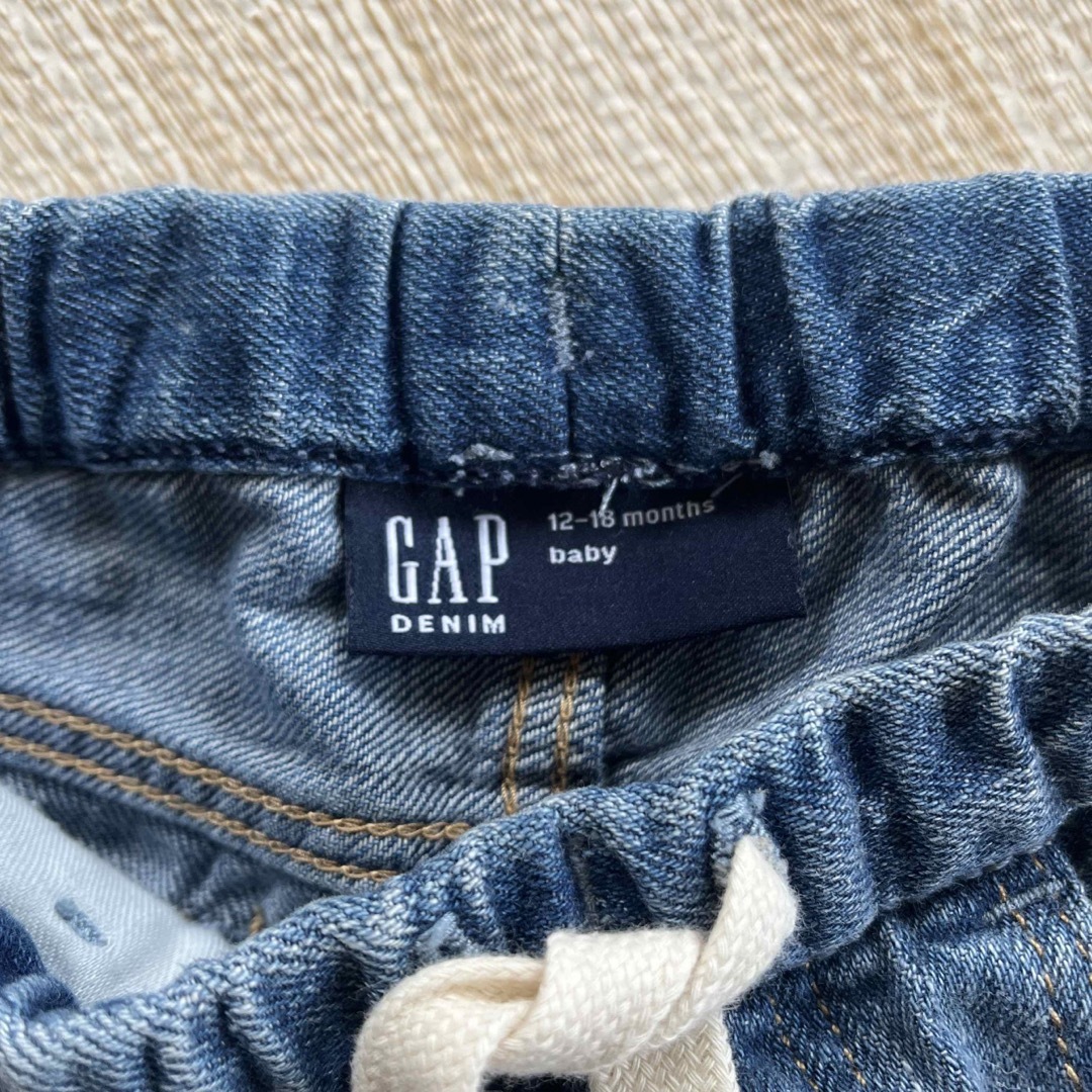 babyGAP(ベビーギャップ)のGAP baby 80cm デニムショートパンツ キッズ/ベビー/マタニティのベビー服(~85cm)(パンツ)の商品写真