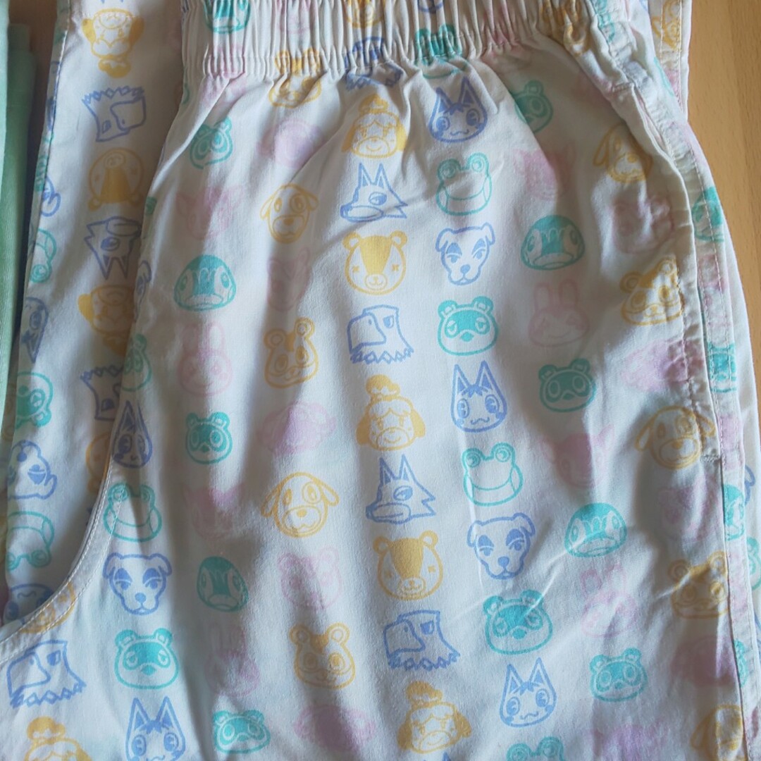 UNIQLO(ユニクロ)の[ユニクロ どうぶつの森]ステテコ Tシャツ 160cm キッズ/ベビー/マタニティのキッズ服男の子用(90cm~)(パジャマ)の商品写真