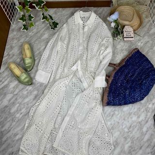 ザラ(ZARA)のザラZARA ロングシャツワンピース　花柄刺繍　羽織りブラウスホワイト　(ロングワンピース/マキシワンピース)