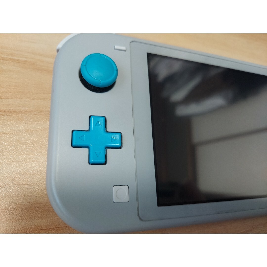 Nintendo Switch(ニンテンドースイッチ)のNintendo Switch Lite サシアン・サマセンタ エンタメ/ホビーのゲームソフト/ゲーム機本体(携帯用ゲーム機本体)の商品写真