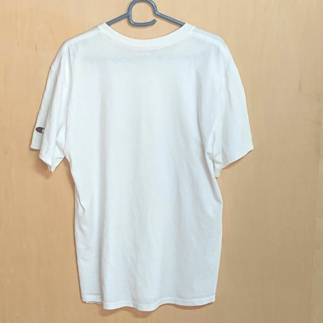 Champion(チャンピオン)の美品 チャンピオン Mサイズ 綿100% 白 Tシャツ メンズのトップス(Tシャツ/カットソー(半袖/袖なし))の商品写真