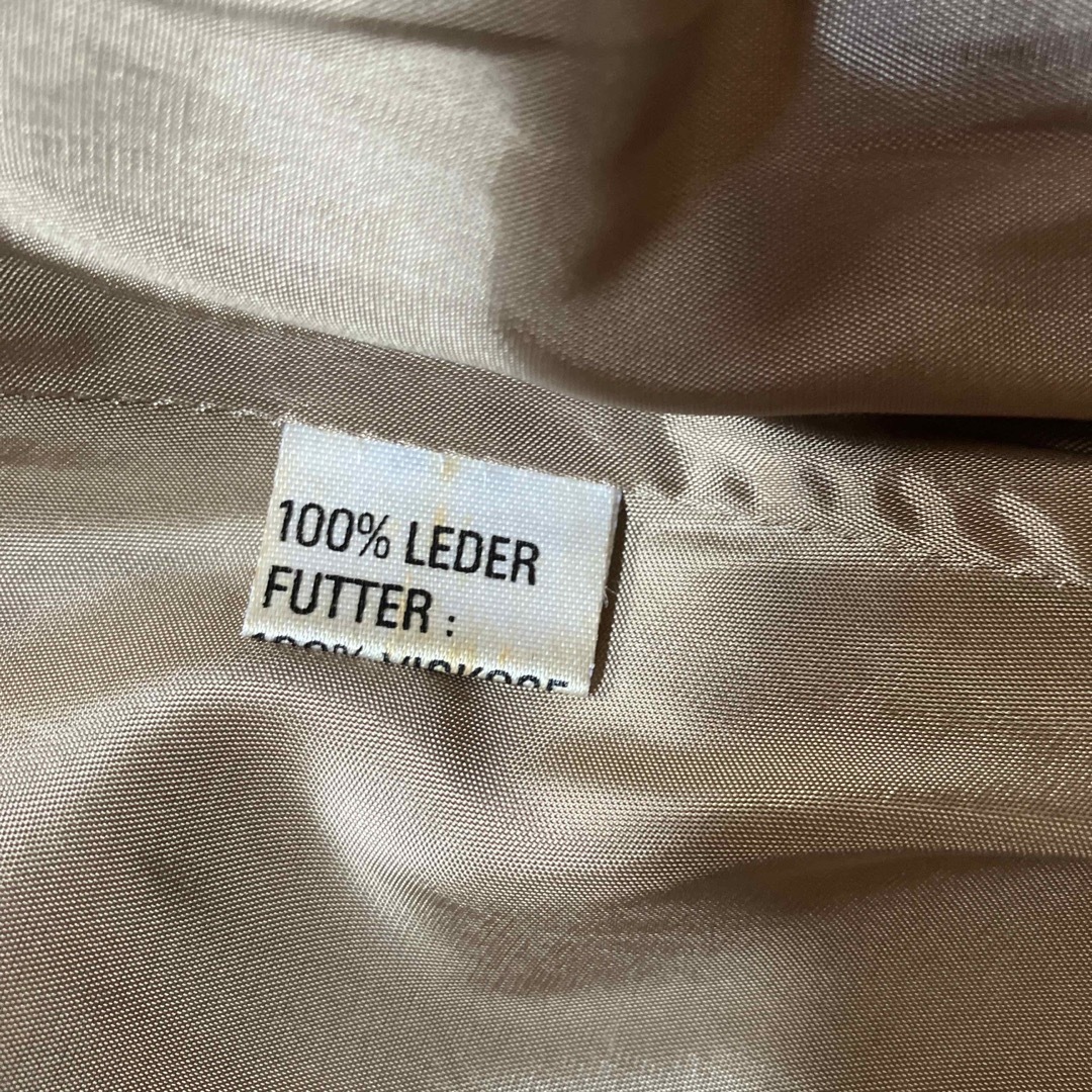本革　ドイツ製　レザー　スカート　サイズ38 9-11号　L位 レディースのスカート(ロングスカート)の商品写真