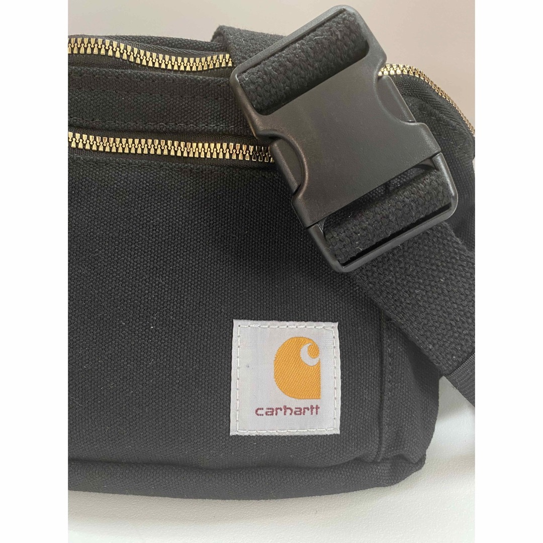 carhartt(カーハート)のCarhartt カーハート　ヒップバッグ　ボディバッグ　黒　 メンズのバッグ(ボディーバッグ)の商品写真