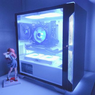 超人気の 【◇虹4連◇GTX980ti+i7ゲーミングPC】ヴァロラント/Apex