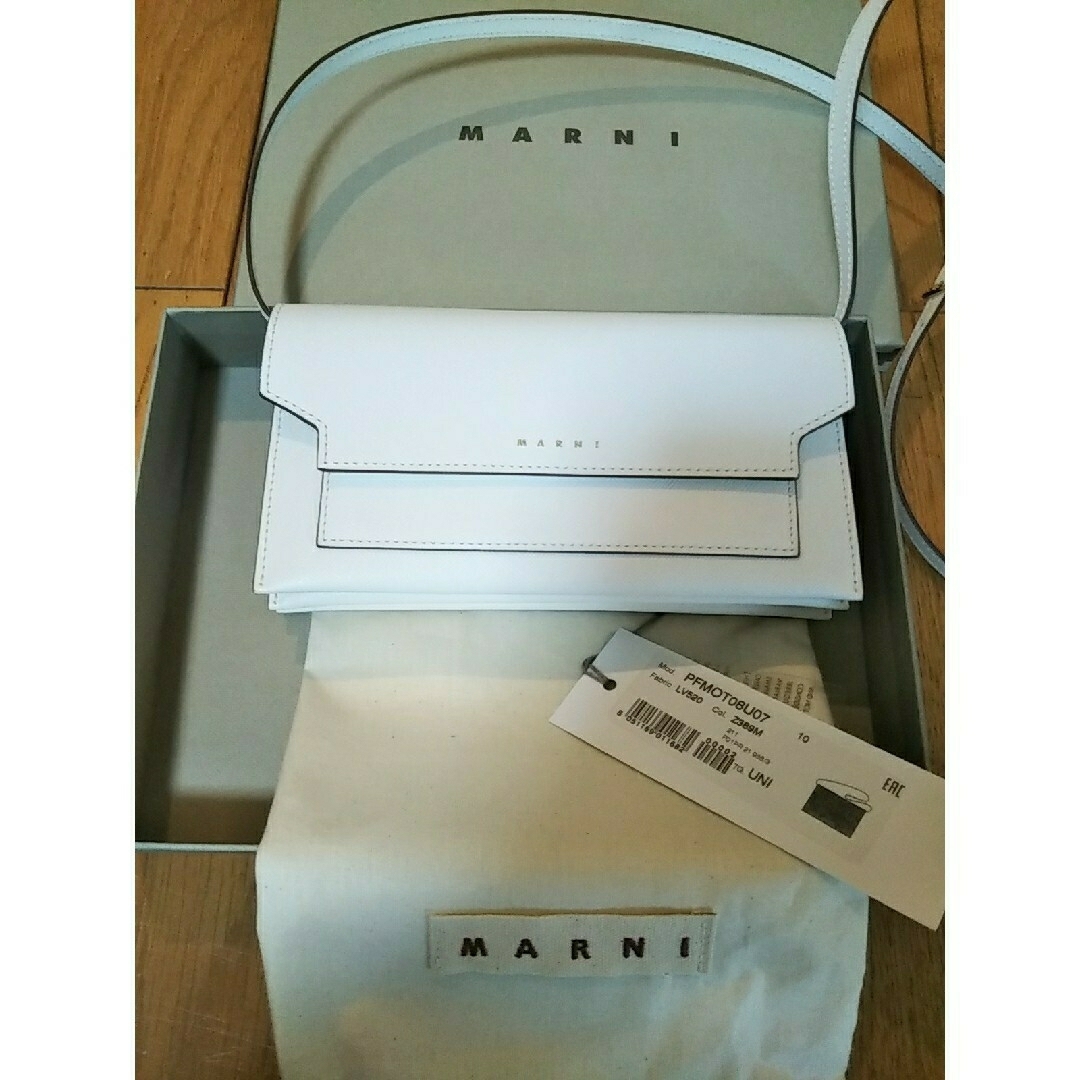 Marni(マルニ)の美品　マルニ　ショルダーウォレット レディースのファッション小物(財布)の商品写真