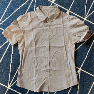 ギャミヌリィ(gaminerie)の半袖ストライプシャツ(シャツ/ブラウス(半袖/袖なし))