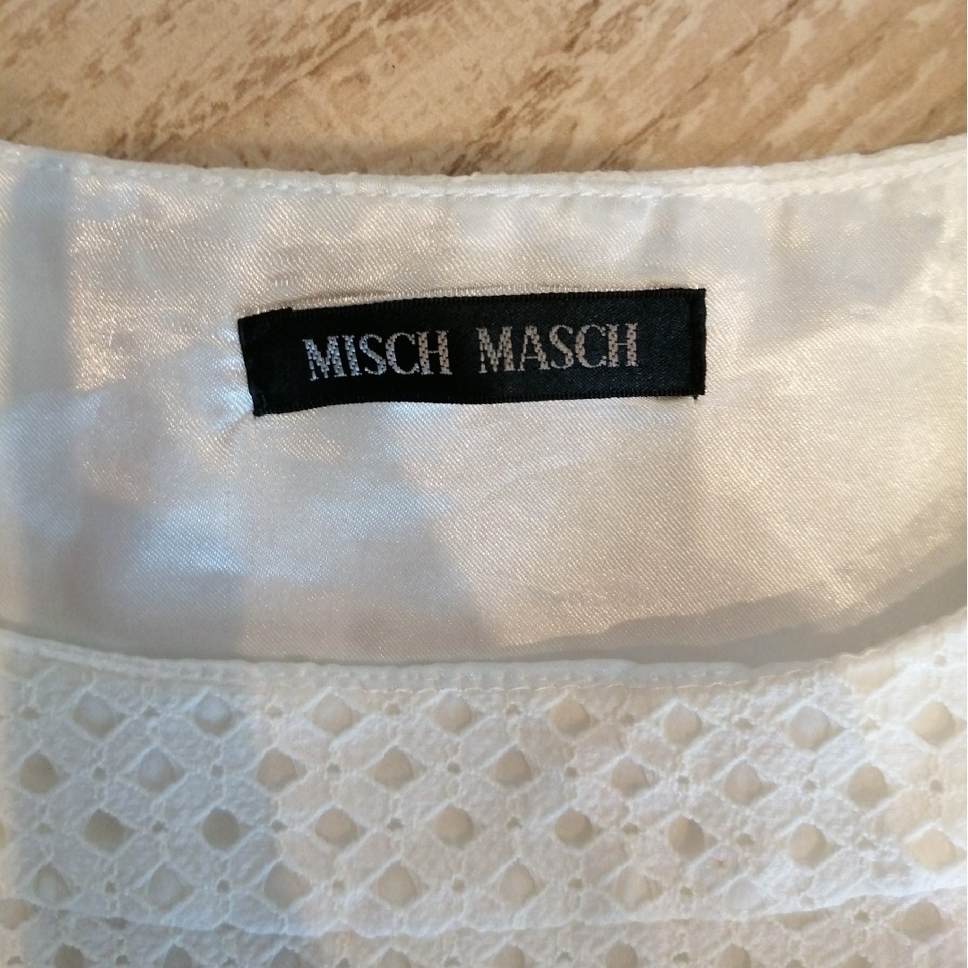 MISCH MASCH(ミッシュマッシュ)のMISCH MASCH 白いノースリーブのワンピース M レディースのワンピース(ひざ丈ワンピース)の商品写真